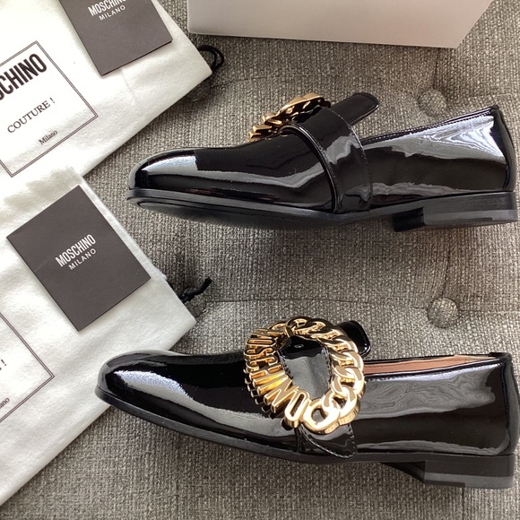 Moschino Logo Chain Loafer (Women) 8US / 38EU - Picture 6 of 16